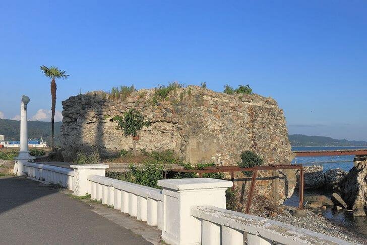 迪奥斯库里亚要塞