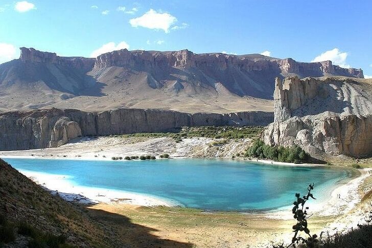 Blue lakes of Bande Amir