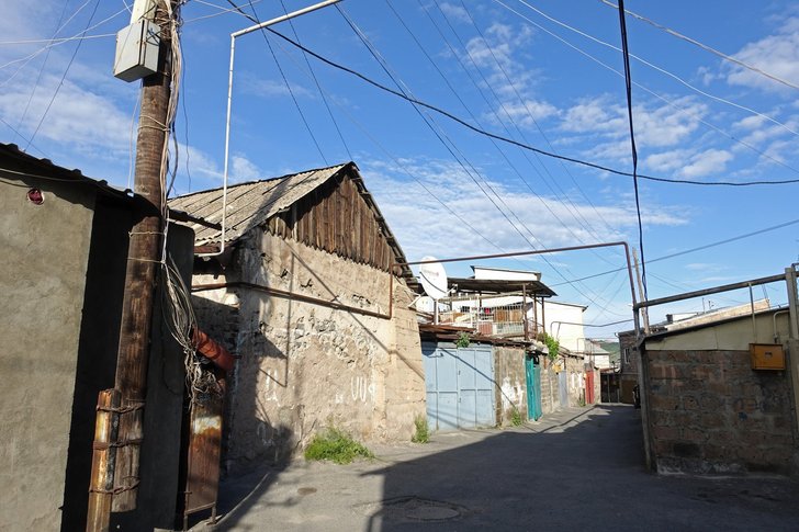 コンド地区の路地