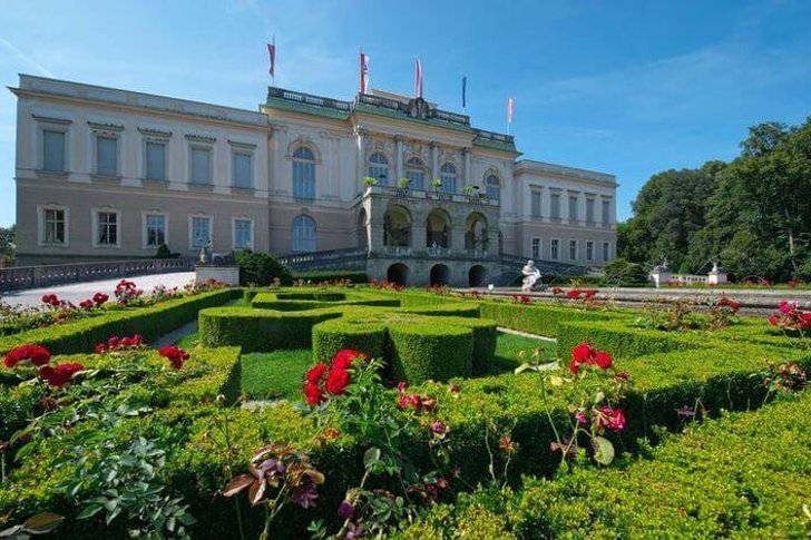 Клессхеймский дворец