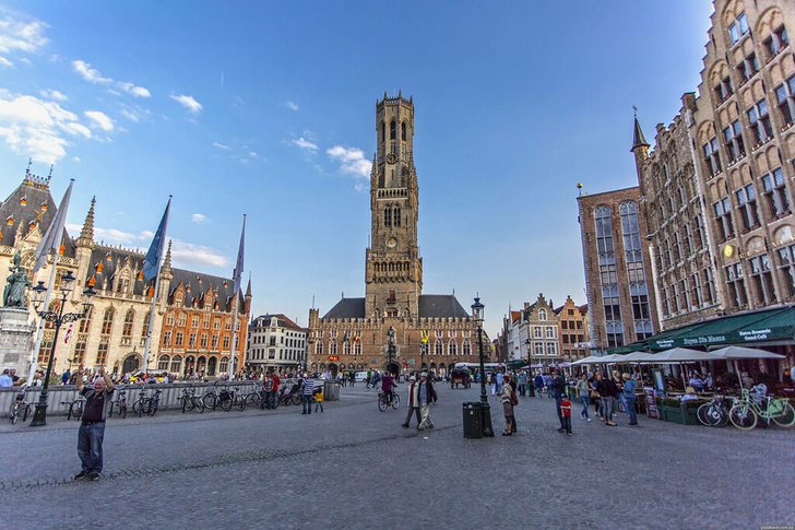Belfort en Marktplein (Brugge)