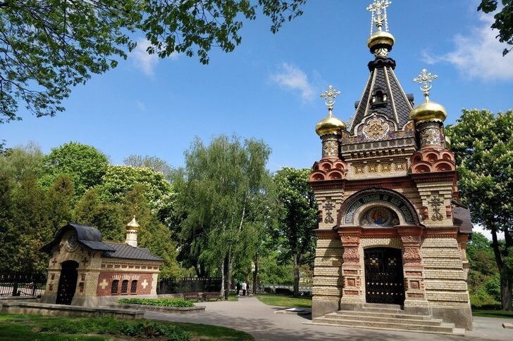 礼拝堂 - パスケヴィチ家の墓