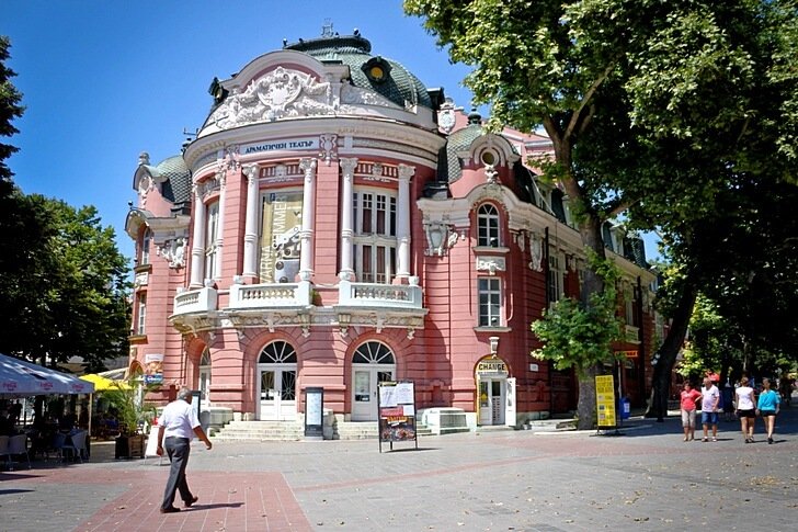 Варненский оперный театр