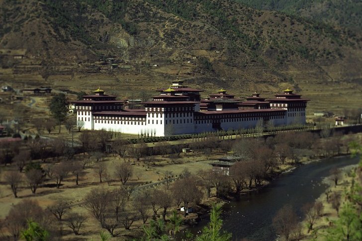 Trashi Cho Dzong Monastery