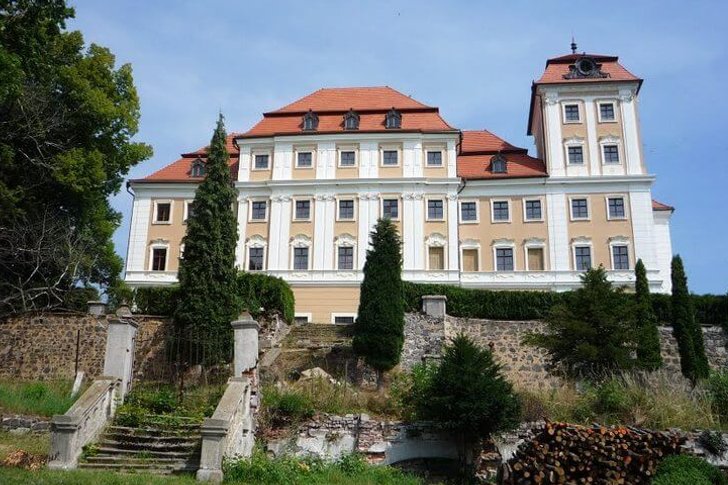 瓦莱赫城堡