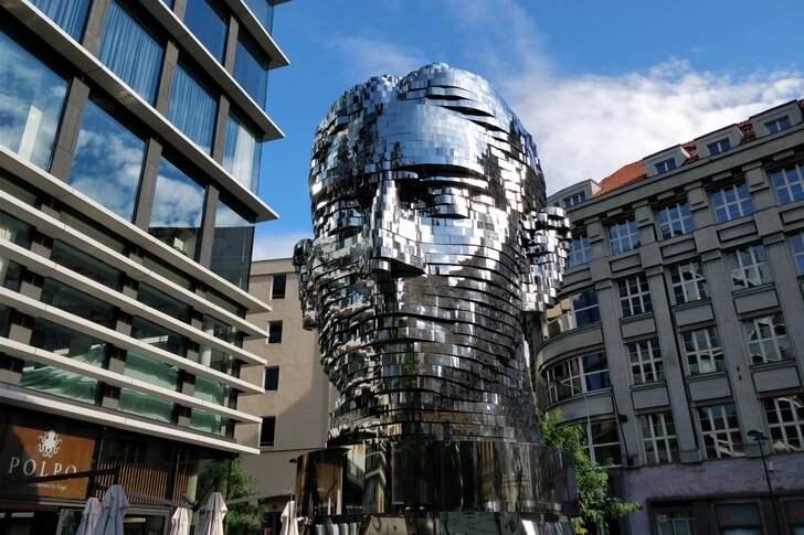 Скульптура Голова Франца Кафки
