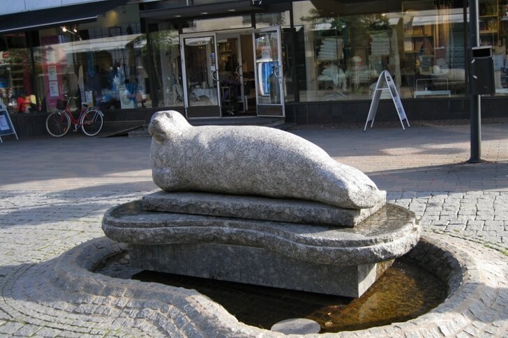 Monument to the Saimaa seal