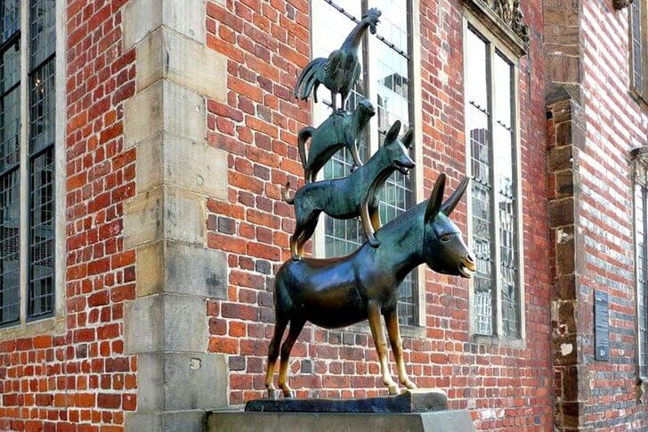 Sculpture The Bremen Town Musicians