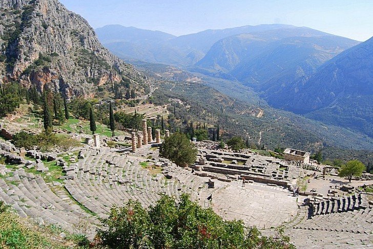 Starożytne greckie miasto Delfy