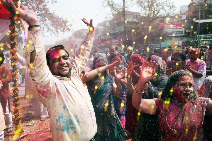Holi-festival van kleuren