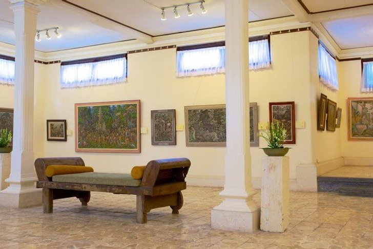 Художественный музей Агунг Рай