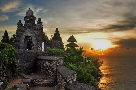 30 top attractions in Indonesia