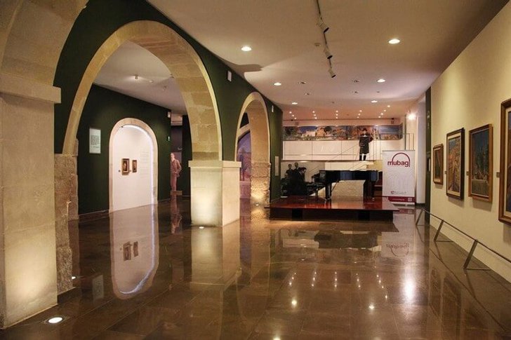 Museum der Schönen Künste im Gravina-Palast