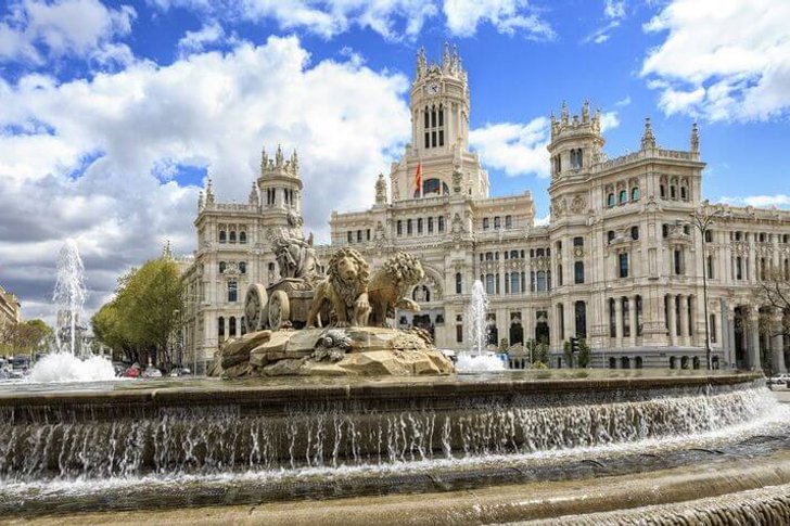 Palace and Fountain of Cibeles