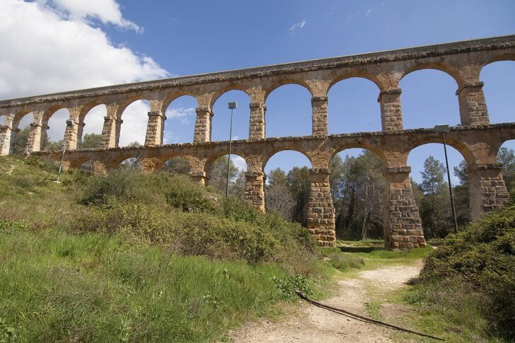 Roman aqueduct Devil's Bridge