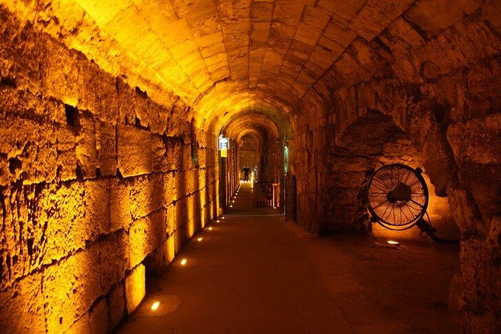 Tunnel du mur occidental