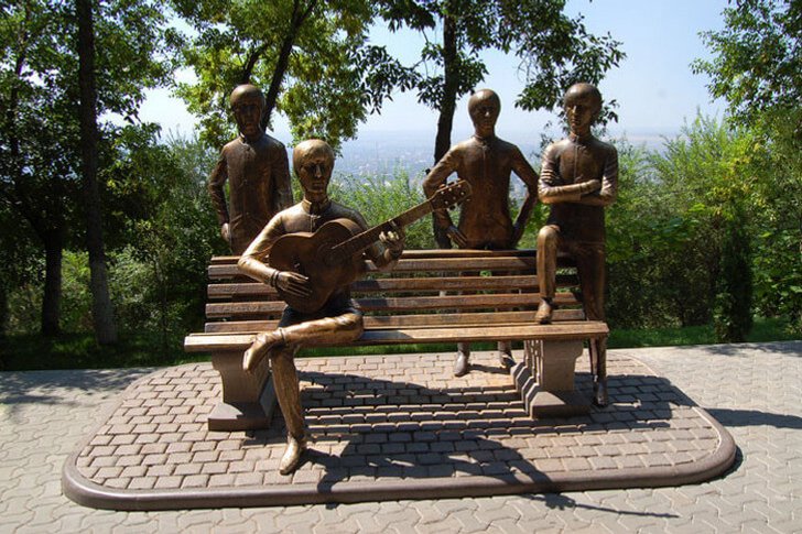 披头士乐队纪念碑