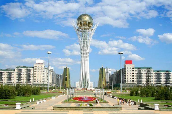 Памятник Астана-Байтерек