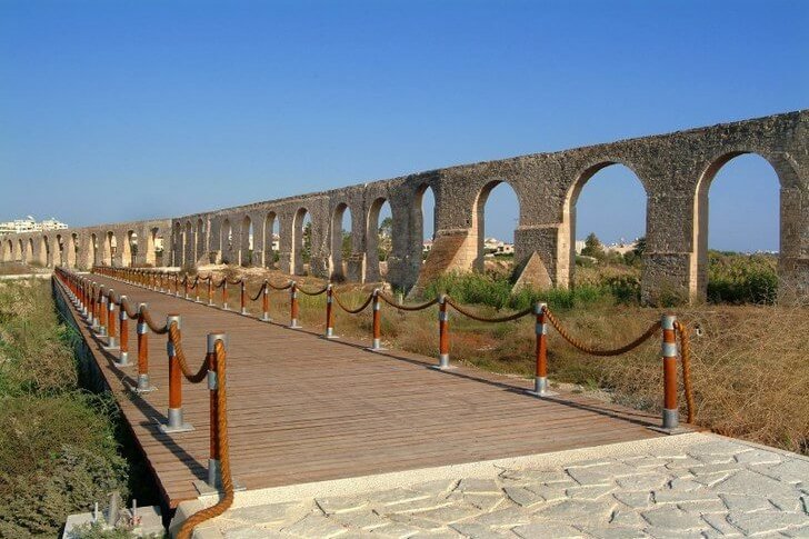 Aqueduct Kamares