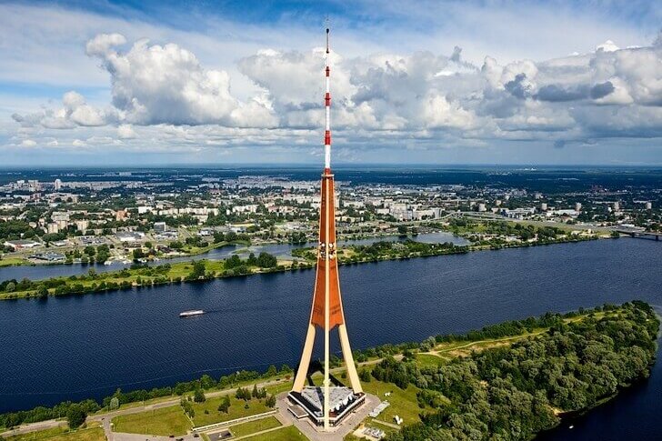 Tour de télévision de Riga