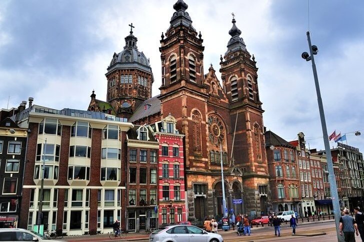 Iglesia de San Nicolás en Amsterdam