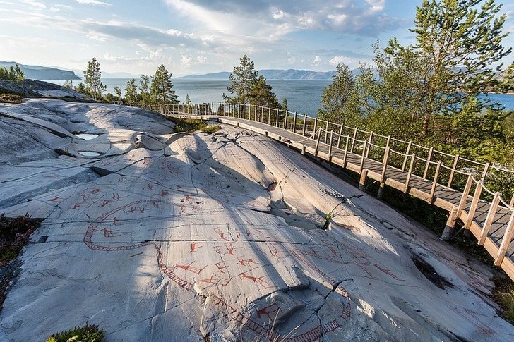 Rock paintings in Alta