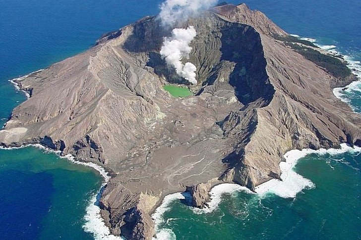 Volcán Isla Blanca