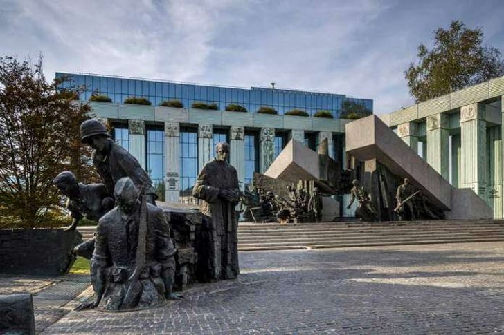 Monument voor de Opstand van Warschau