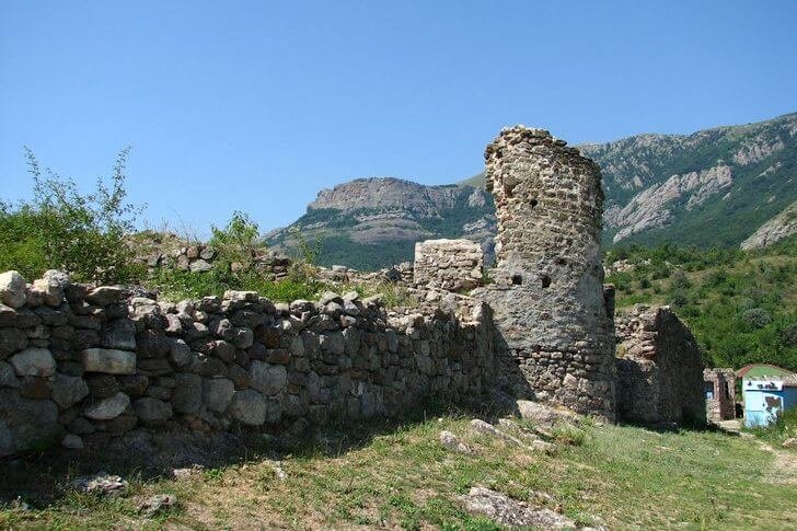 Funa Fortress