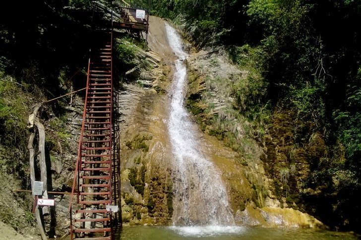 Tesheb waterfalls