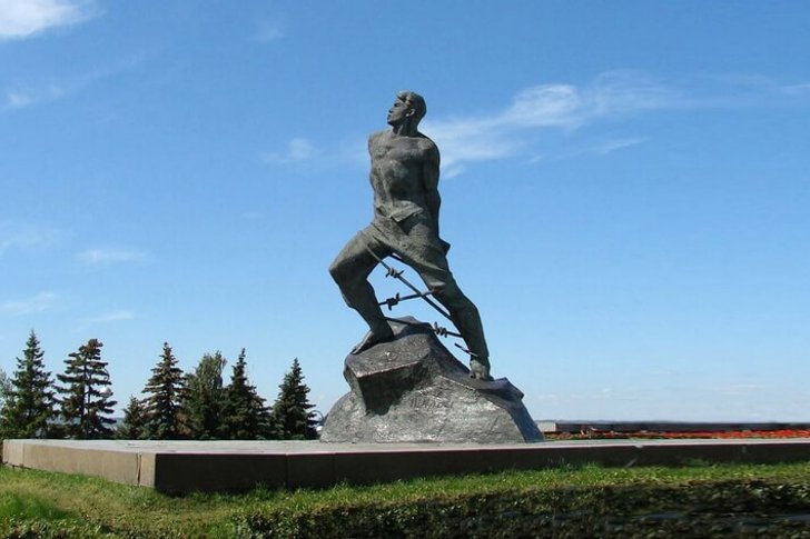 Monumento a Musa Jalil