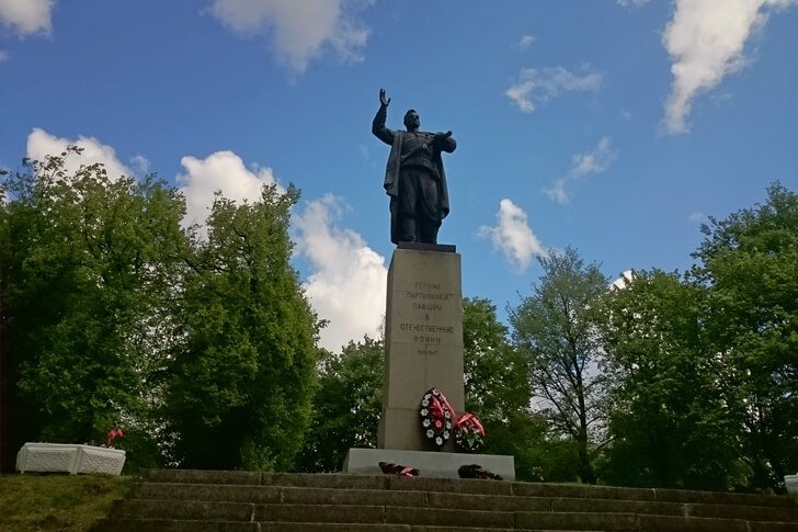 Monument to Heroes-Partisans and Underground Workers