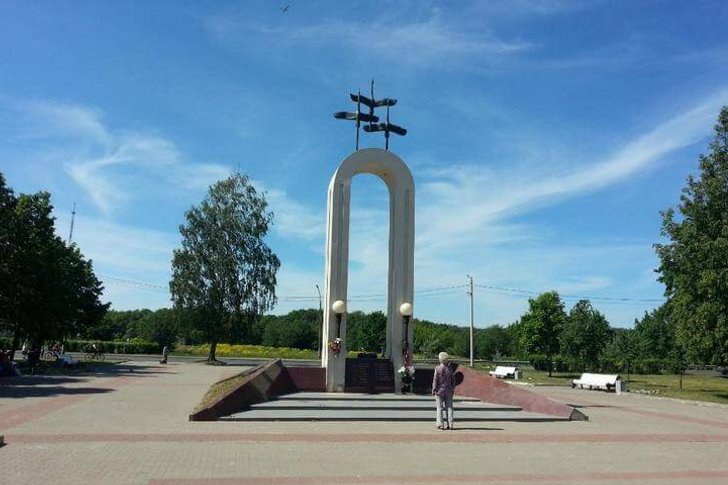 Памятник «Журавли»