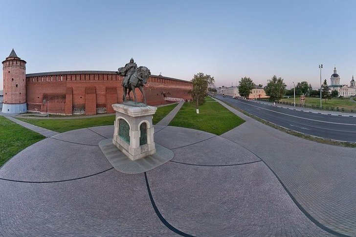 Monumento a Dmitry Donskoy