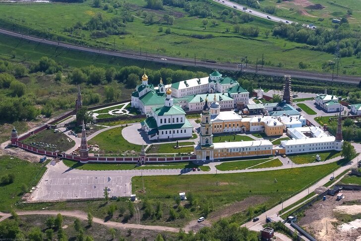 Staro Golutvin Monastery