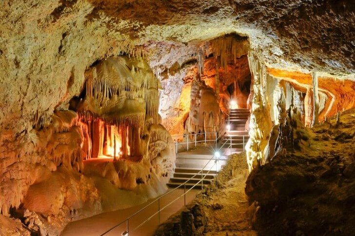 Caverna de mármore