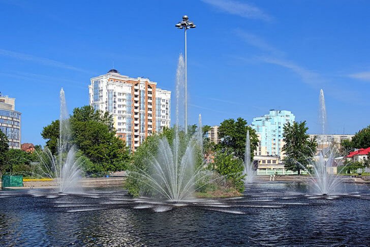 Komsomolsky Pond