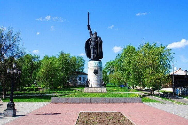 Monument to Ilya Muromets