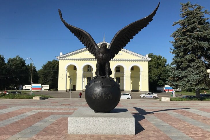 Sculptuur Eagle-jubileum