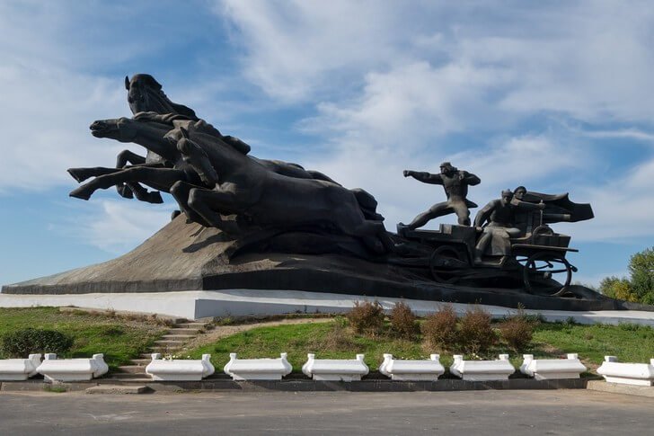 Denkmal „Tachanka-Rostovchanka“
