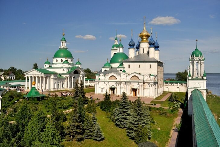 Mosteiro Spaso-Yakovlevsky