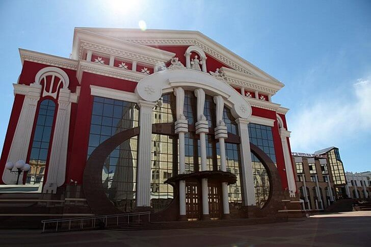 Musiktheater benannt nach I. M. Yaushev