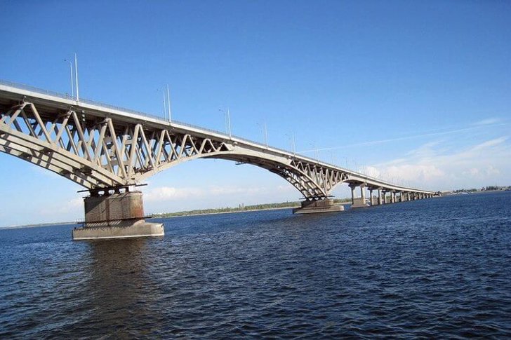 Saratow-Brücke