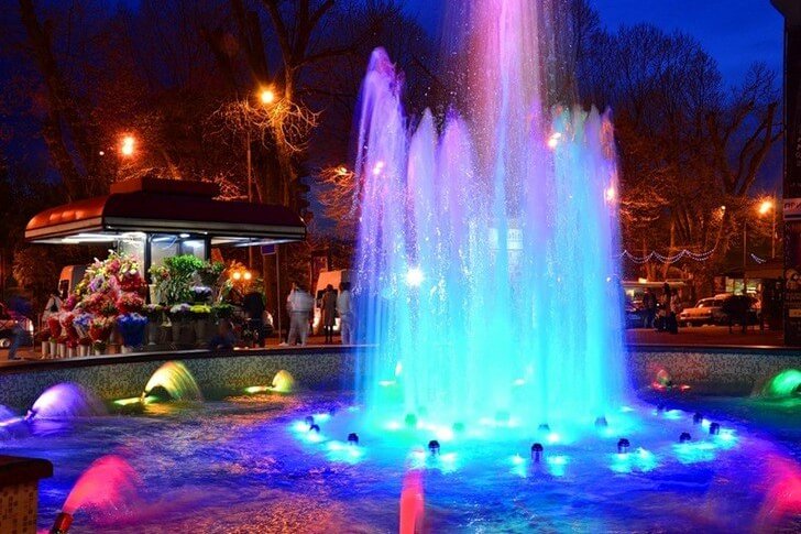 Singing fountains in Sochi