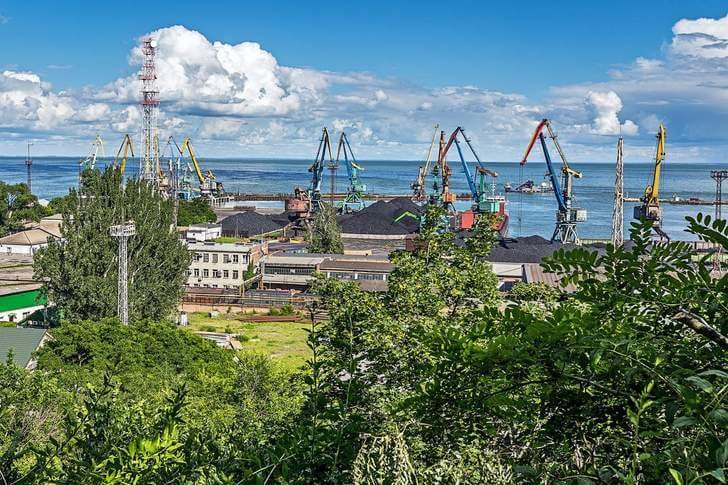 Porto comercial marítimo de Taganrog