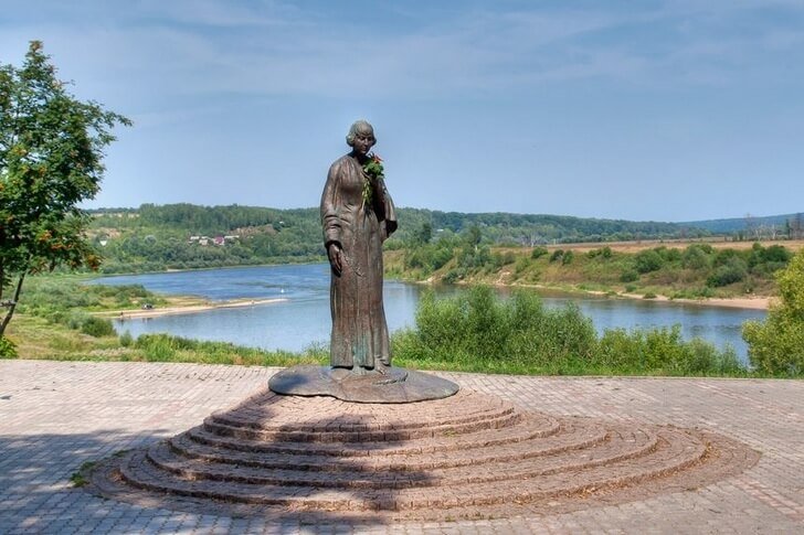 茨维塔耶娃玛丽娜纪念碑