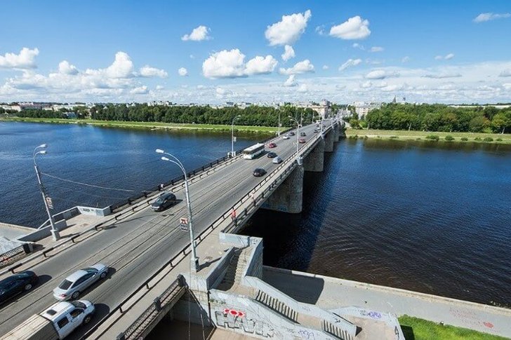 Novovolzhsky-Brücke