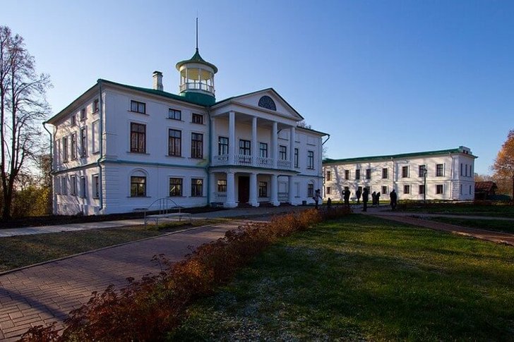 Muzeum-rezerwat NA Niekrasow „Karabikha”