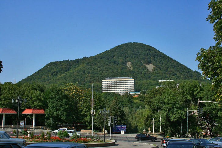 Mount Zheleznaya