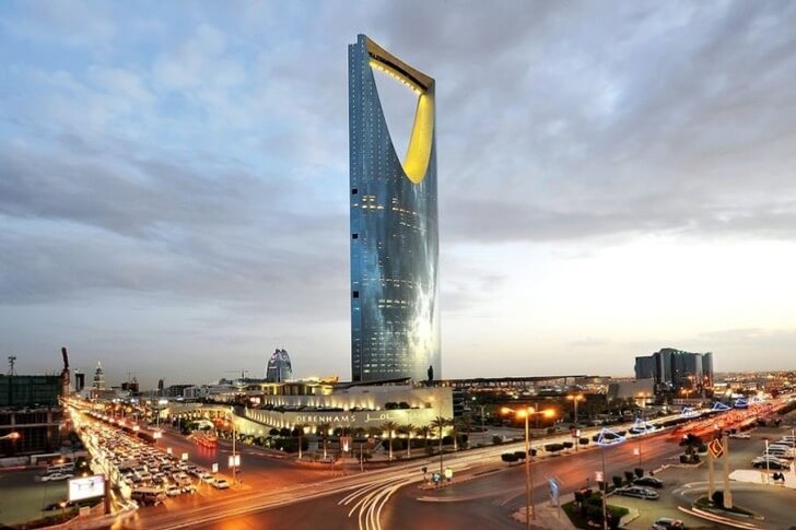 摩天大楼 Burj Al-Mamlaka（王国中心）